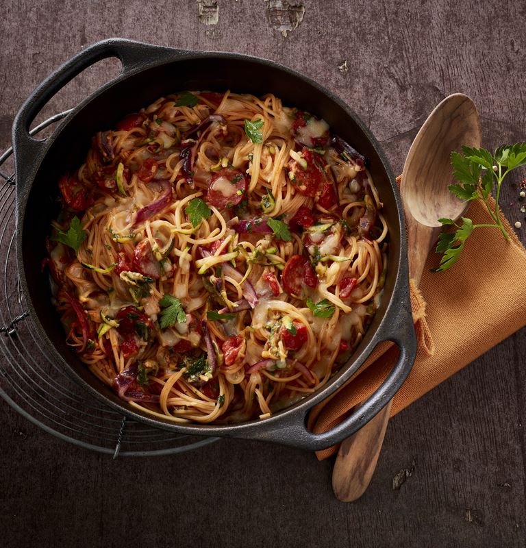 One-pot pasta dish with courgette and spicy sausage