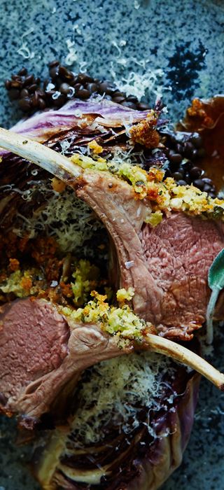 Rack of lamb with herb and cheese breading