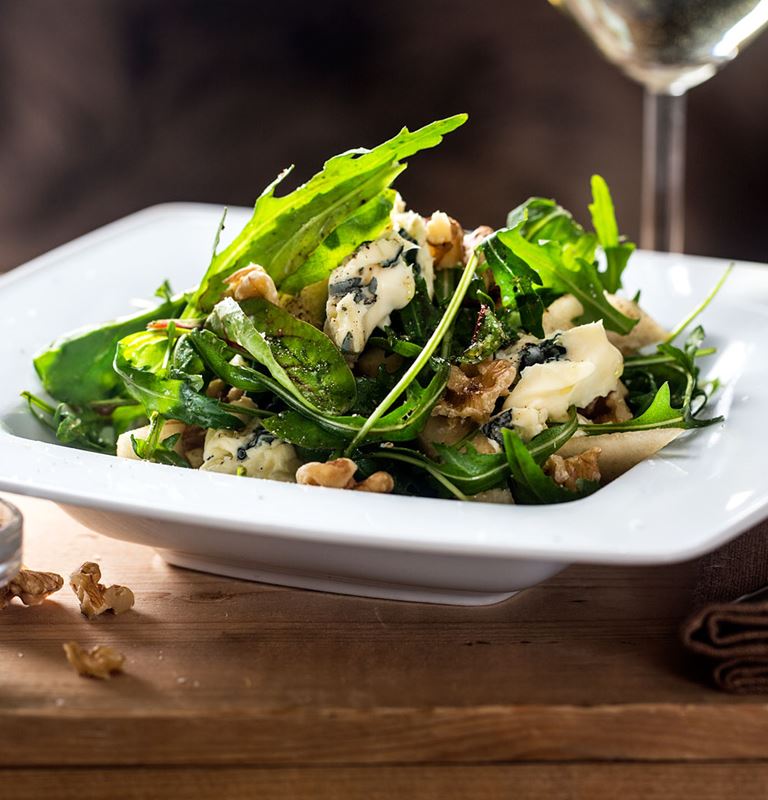 Fifth Avenue walnut salat med Castello® Blå Økologisk