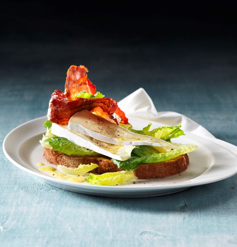 Caesar sandwich with Extra Creamy Brie