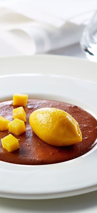 Chocolate mousse with Danish Blue Cheese and mango