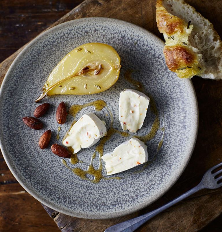 Extra Creamy Brie with Chilli & roasted fennel pears