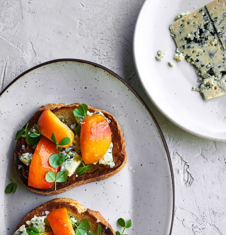 Blue cheese toast with summer peaches
