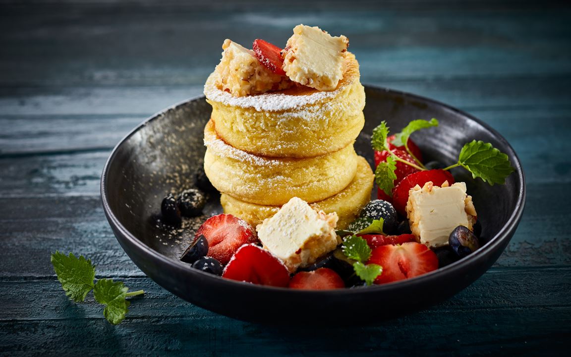 Fluffy Japanese Pancakes with Pineapple Cream Cheese & Berries