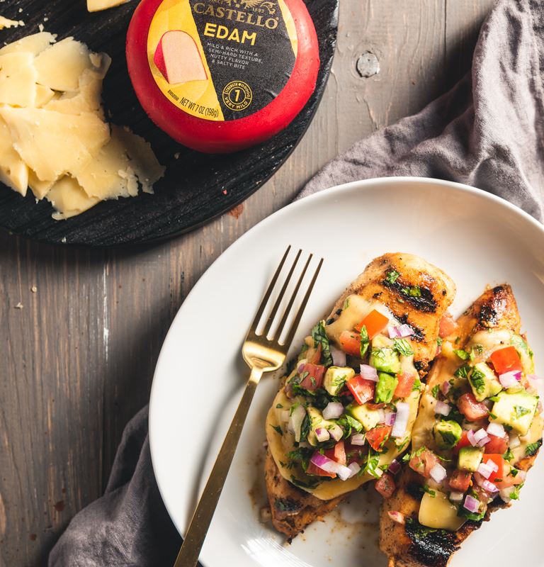 Grilled Chicken with Edam Cheese and Avocado Salsa