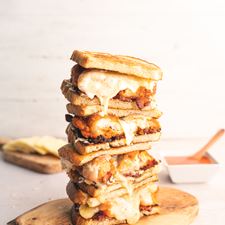 Havarti Buffalo Chicken Dip Grilled Cheese-image