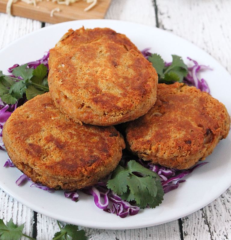 Lentil and cheese burgers