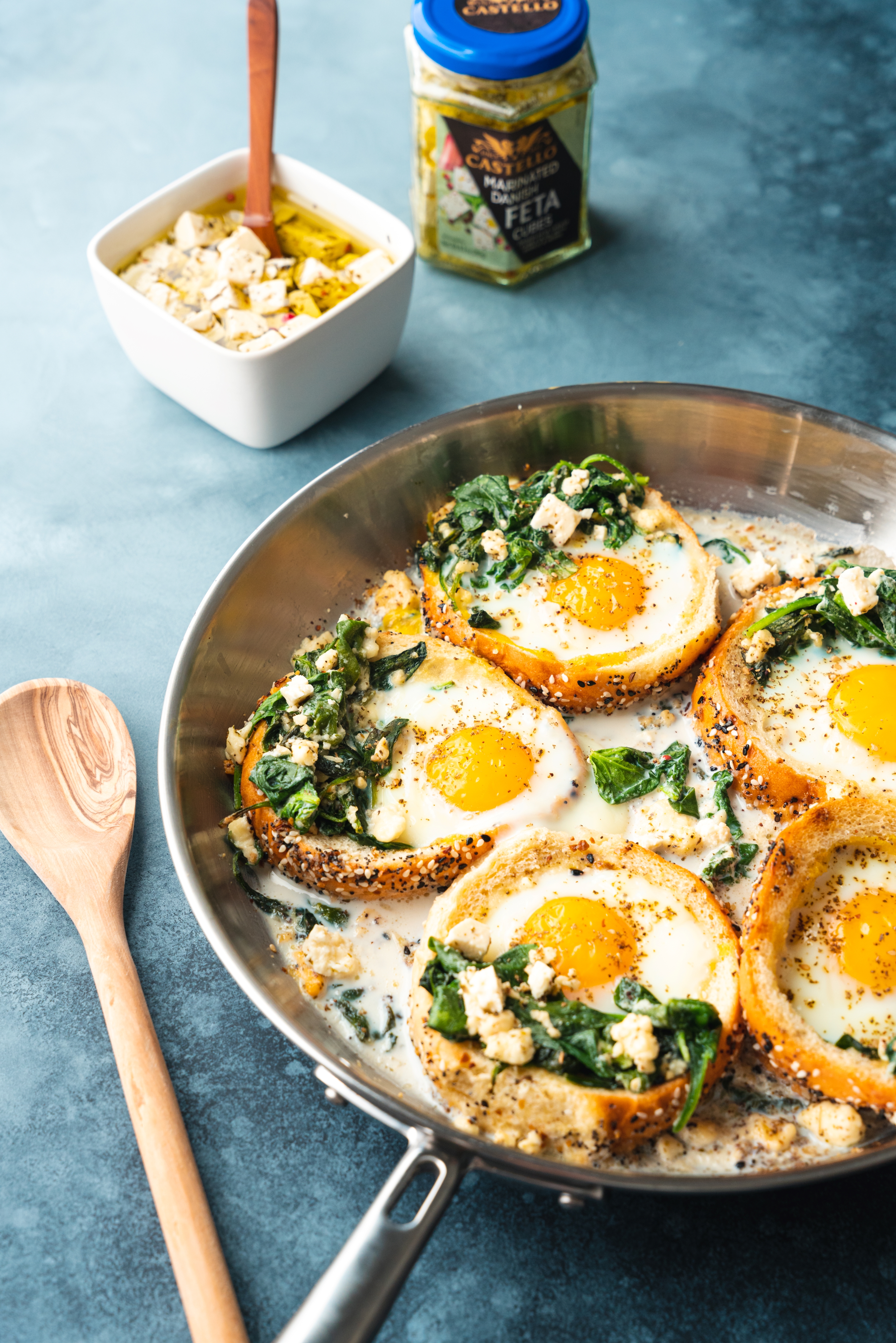 Spinach & Feta Egg Buns Castello®️