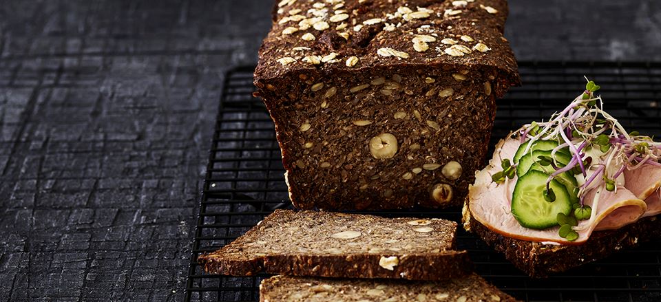 Rugbrød med hasselnødder | meny