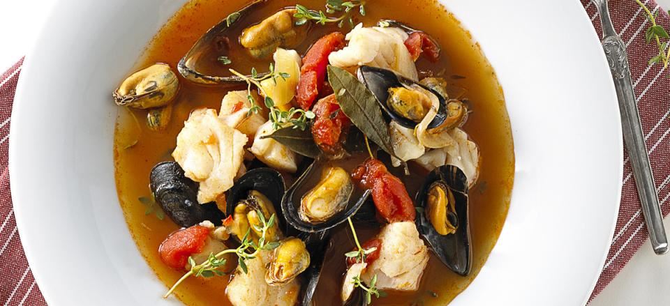 Ingredienser For Å Lage Spansk Fiskesuppe