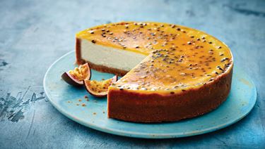 Gebackener Käsekuchen mit Vanille und Passionsfrucht