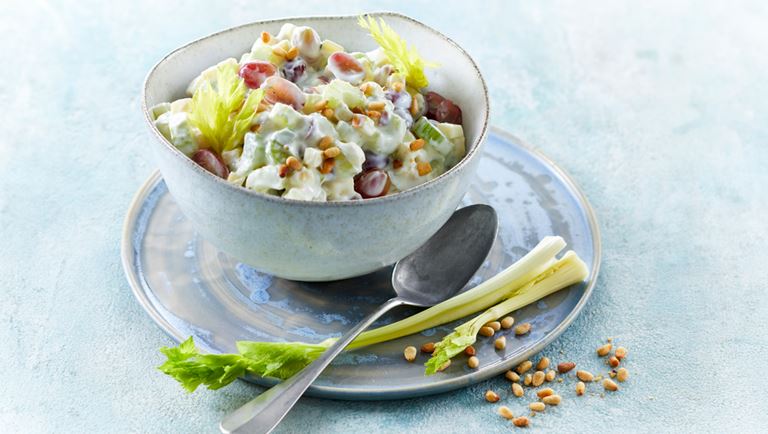 Waldorfsalat mit Skyr