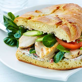 Spread til sandwich - med oliven og soltørrede tomater