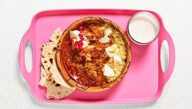 Doro Wat - Etiopialainen mausteinen kanapata couscous ja juustokastikkeen kera