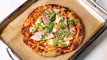 Suomalainen pizza: Americana