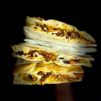 Recette de schiacciate, sandwich gourmet toscan à la mozzarella 