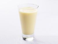 Läskande och lite sötsyrlig mjölkdrink med smak av apelsin. Ett godare alternativ till de färdiga näringsdryckerna.