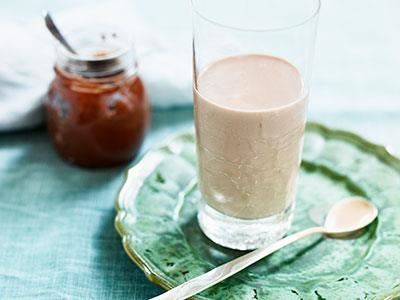 En krämig och fyllig smoothie med smak av banan och hasselnöt, skapad av Daniel Lundqvist. En riktig lyxsmoothie!