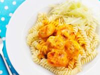 Låt den populära pizzasmaken flirta med barnens smaklökar. En smart genväg som lockar även de mest kräsna juniorer att gilla fisk. Skruva till det med pasta.