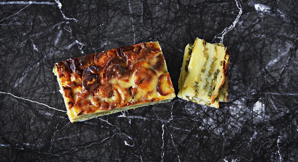Det traditionella julbordet dignar av syltor, patéer och pastejer som faller bort för dem som inte äter kött. En paté på potatis, smakrik cheddarost och grönkål fyller det tomrummet med råge.