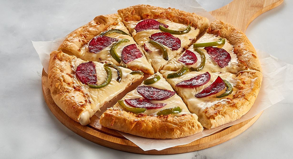 Cheese Crust Pizza With Salami Meals With Kraft cheese-crust-pizza-with-salami-meals-with-kraft