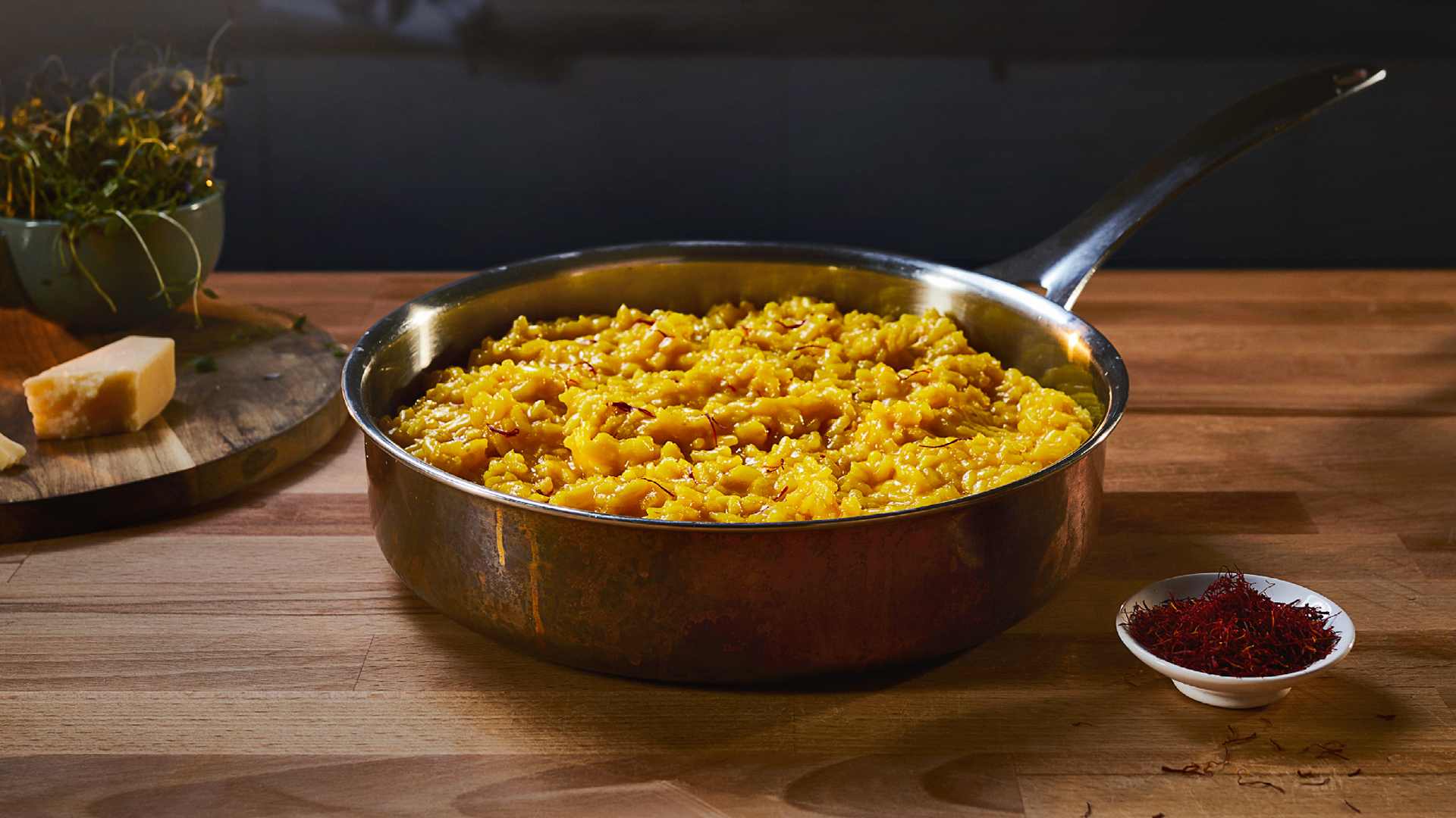 Risotto con queso parmesano y azafrán | Lurpak®