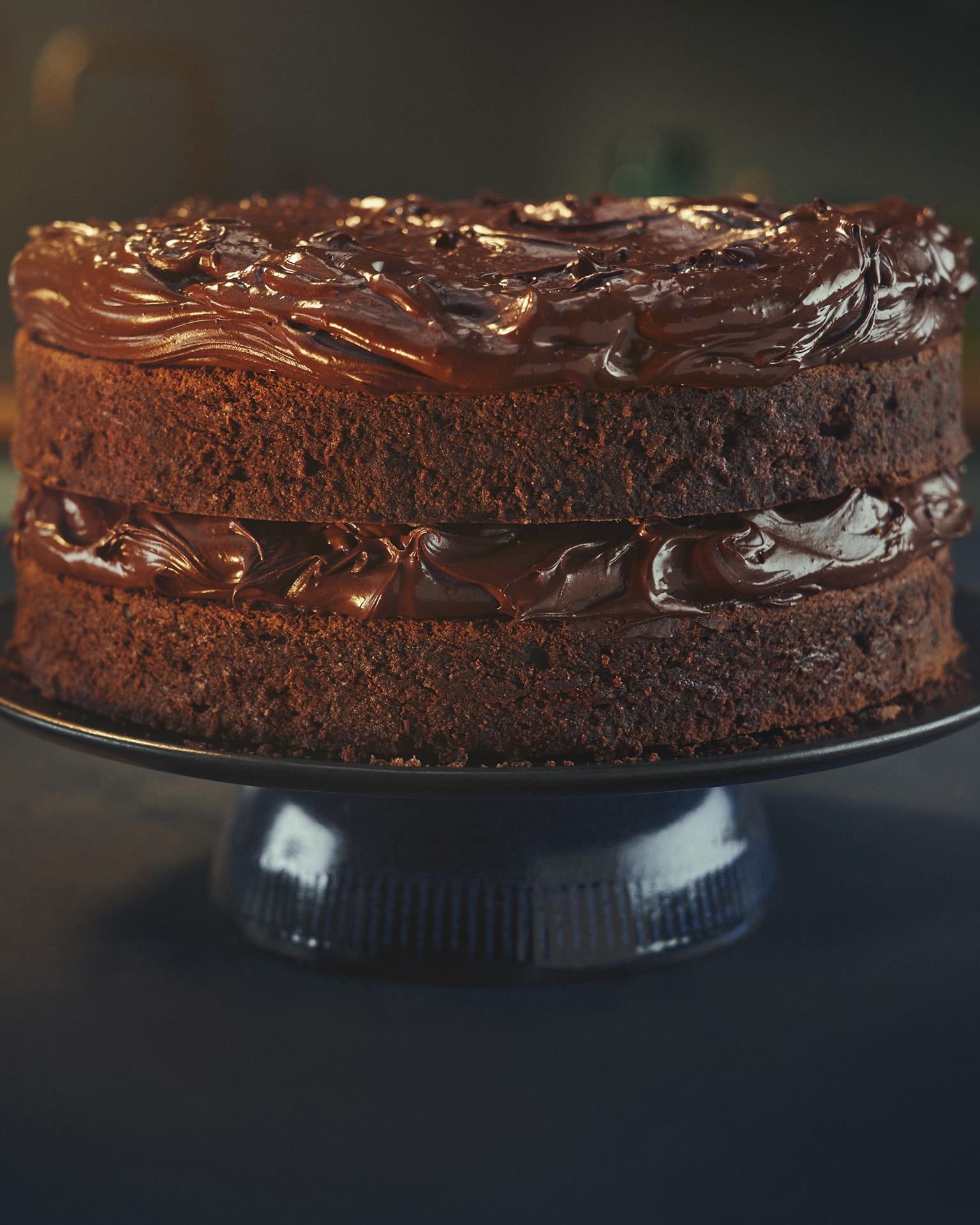 Chocolate cake with chocolate buttercream ( Recipe ) Lurpak®