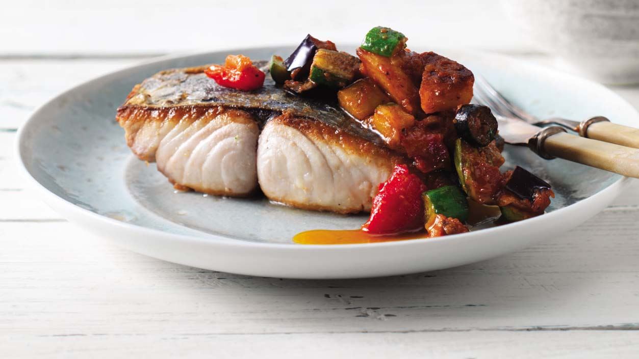 CRISPY FISH WITH MEDITERRANEAN RELISH | Lurpak®