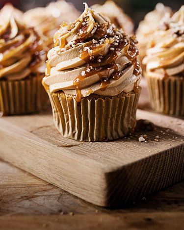 Cupcakes with Expresso Buttercream & Pecan Praline